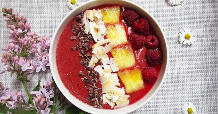 Chocolate Raspberry Pineapple Smoothie Bowl