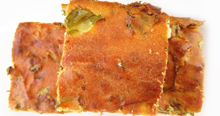 Cornbread with Cheese and Spinach