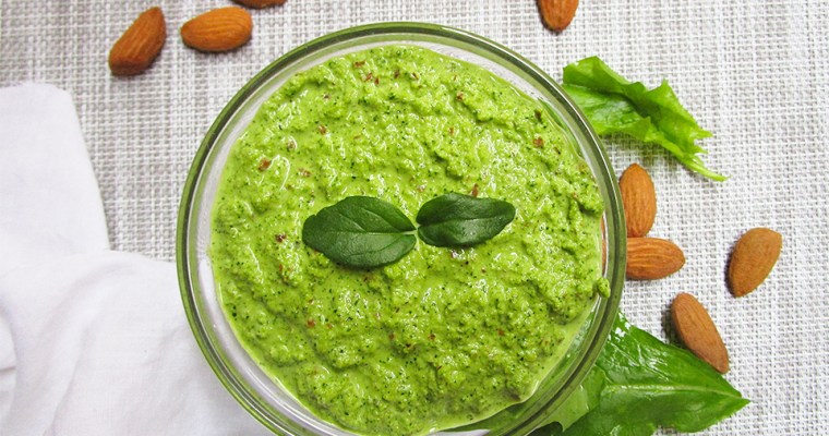 Vegan Almond Spinach Pesto