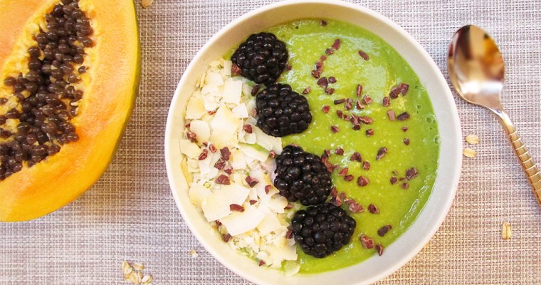 Papaya & Spinach Green Smoothie Bowl