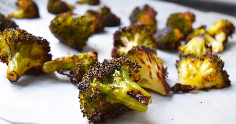 Crispy and Cheesy Roasted Broccoli (Vegan)