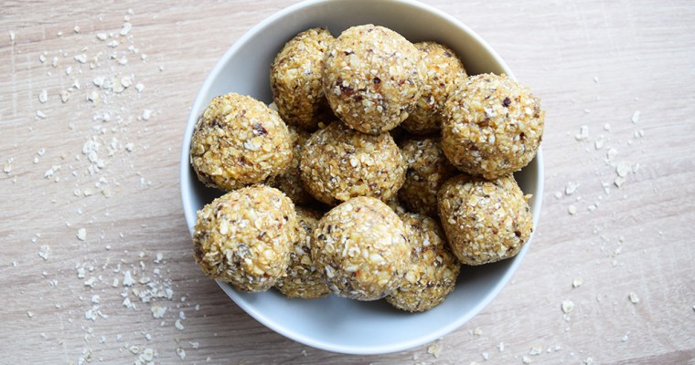 Cashew Energy Balls