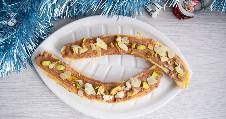 Easy Banana Almond Snack