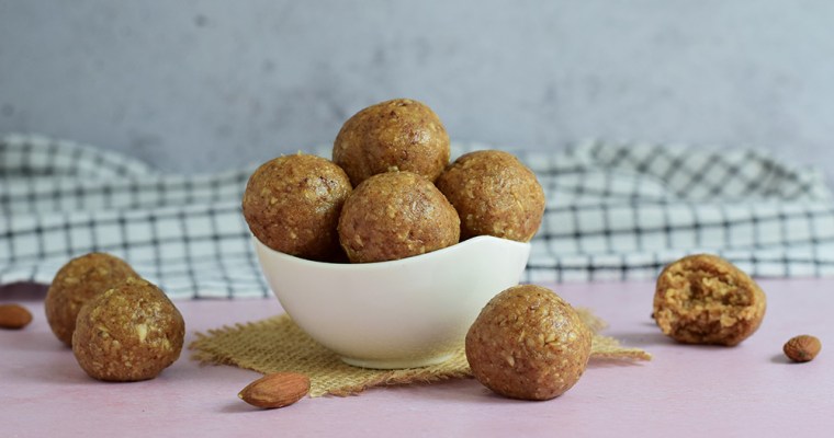 Vegan Almond Energy Balls