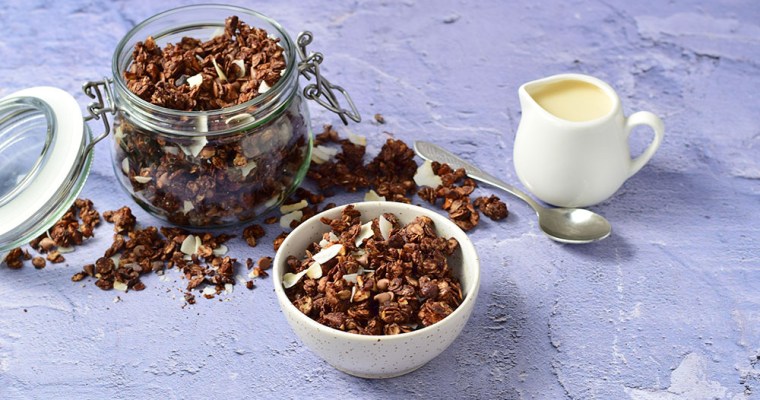 Healthy Chocolate Granola