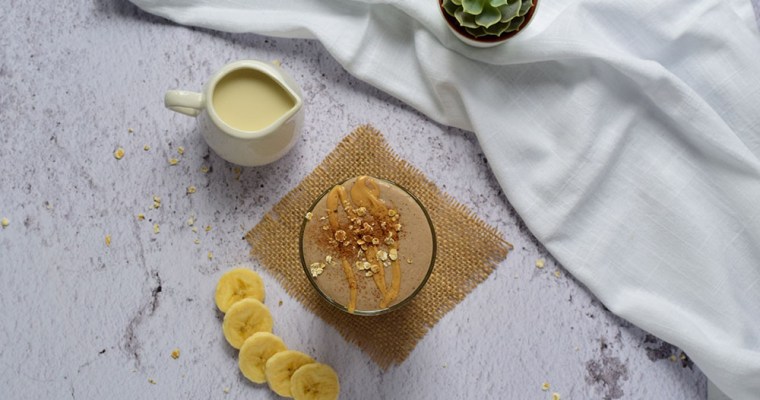 Peanut Butter Oatmeal Smoothie