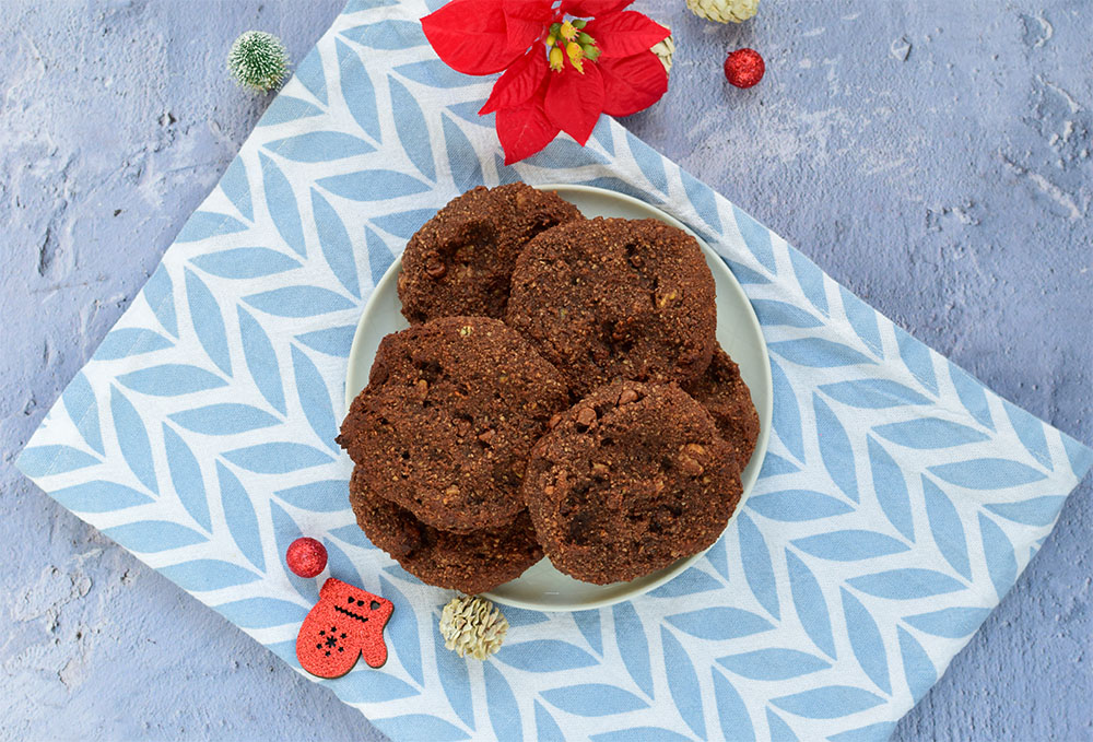 Chocolate Cookies with Walnuts Chocolate Cookies with Walnuts